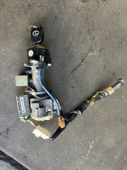 Lexus IS ignition switch with key