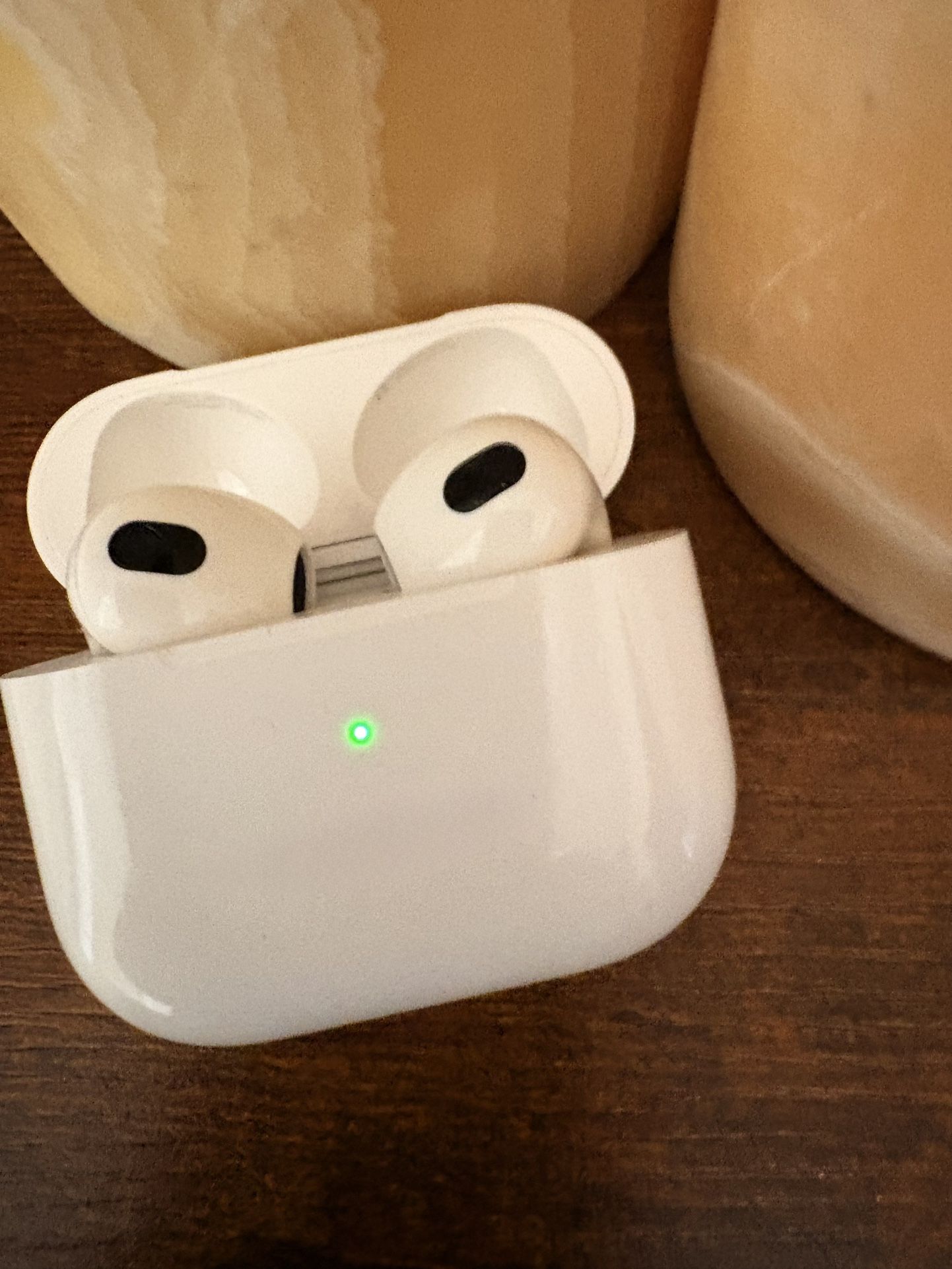 Apple Ear Pods 3rd Gen