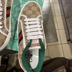 Size 8 and 9
