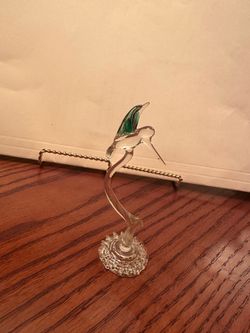 Free glass bird figurines