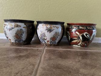 Lot Of 3 Hand-Painted Chinese Porcelain  Bowl