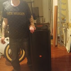 JBL Bluetooth Speaker 