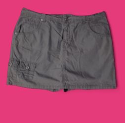 Arm green skort size 12