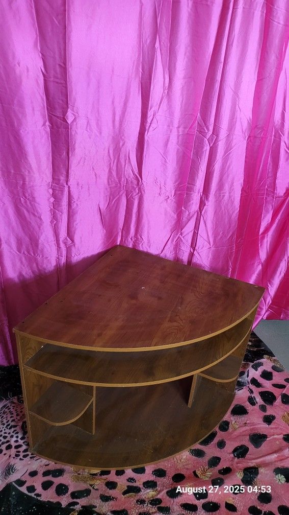 Corner Table Can Be Used As A TV Stand 30$