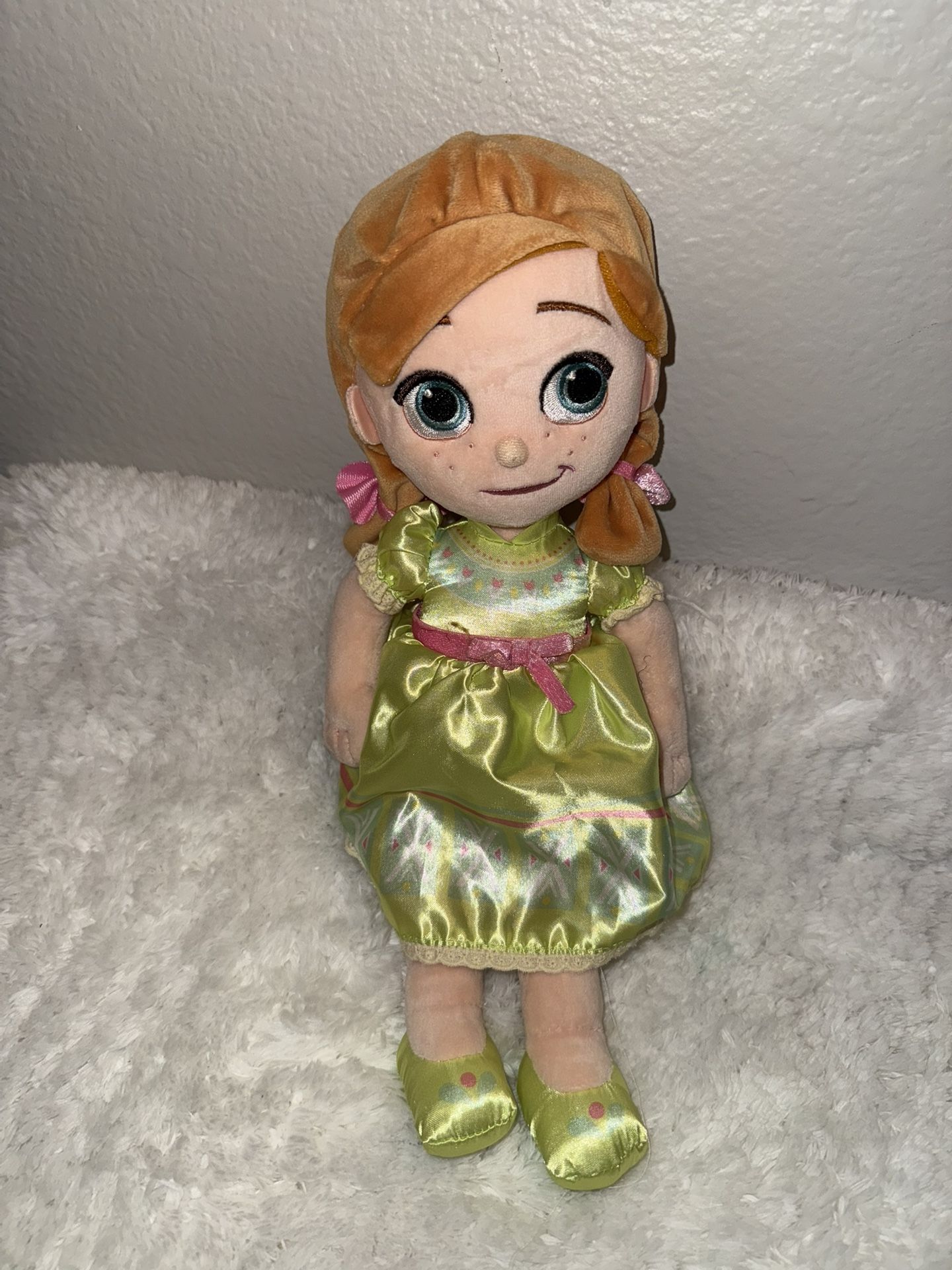 Disney Store Frozen Young Anna Toddler Plush Doll 13 inch Stuffed Animator