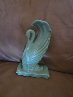 Vintage 1940s McCoy Pottery "Swan in Rushes" Vase