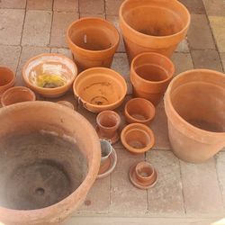 Ceramic Pots  Different  Sizes  $15