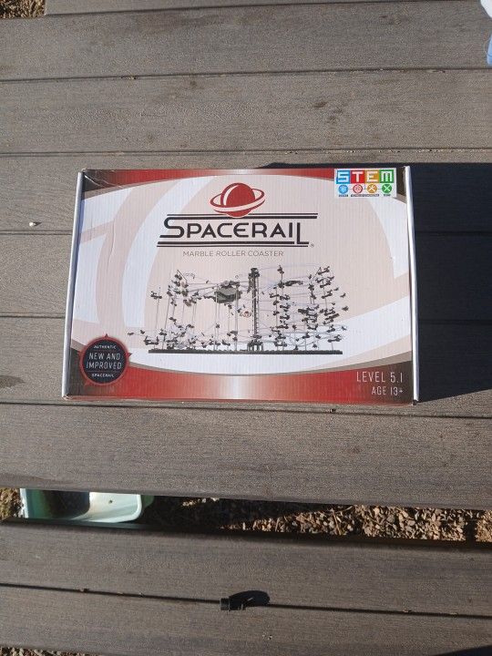 SPACERAIL W31-5 FOR SCHOOL AGE INVOLVED WITH STEM PROGRAMS AT SCHOOLS