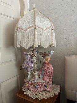Vintage Porcelain Figurine Table Lamp