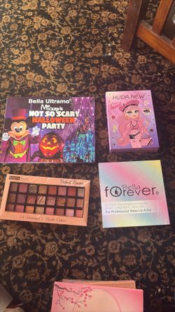 Makeup pallets