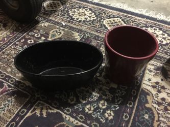 2 ceramic outdoor small planters