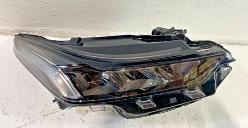 20-24 CADILLAC CT5 RIGHT SIDE LED W/O CORNERING HEADLIGHT HEADLAMP