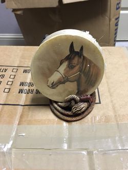 New in box horse shoe coaster set