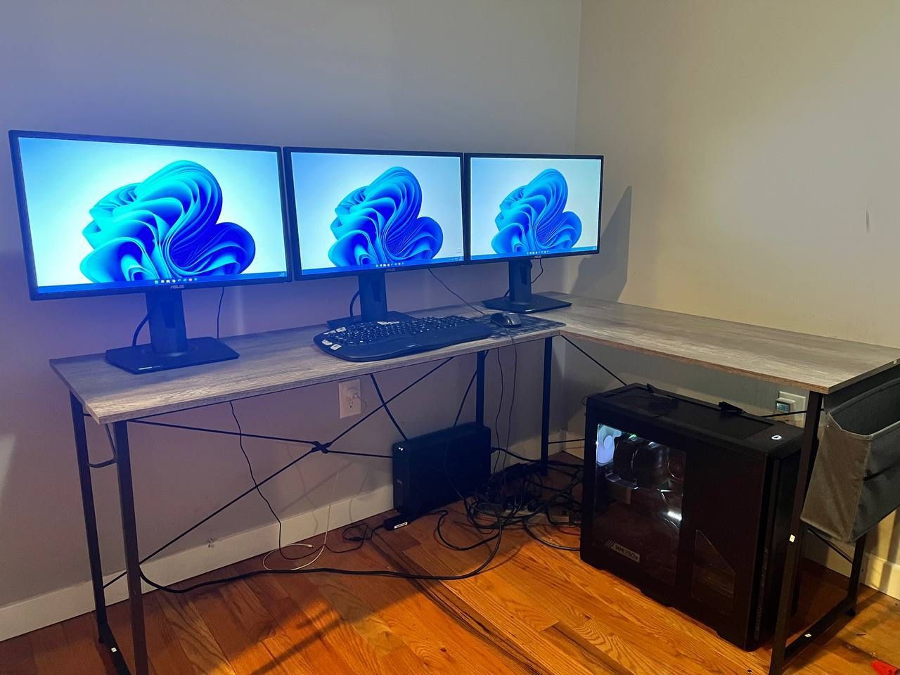 PC RTX 3090 / Intel i9 + FREE MONITORS