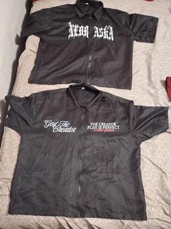 Mens zip up shirts size L for both