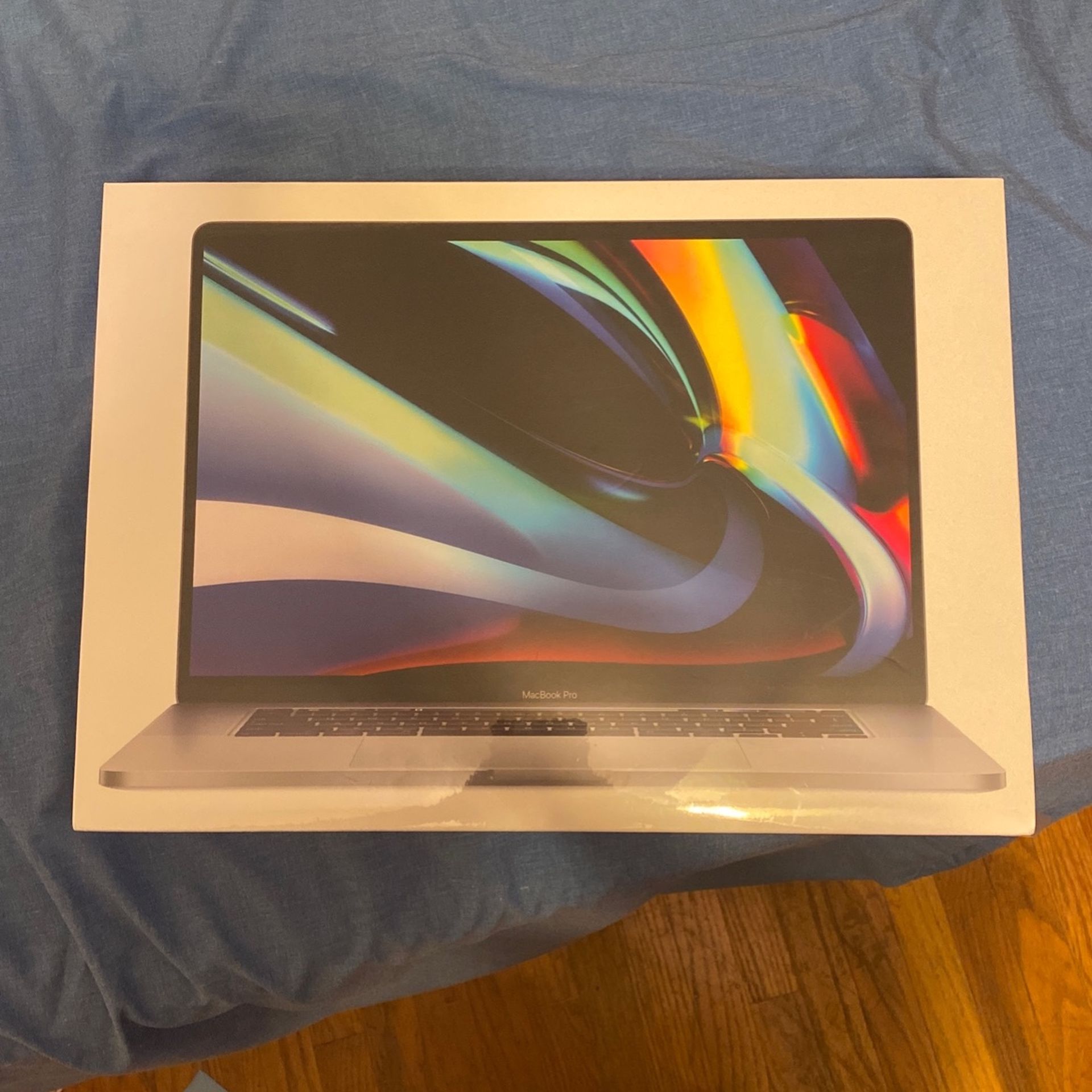 MacBook Pro - 16" Display with Touch Bar - Intel Core i7 - 16GB Memory - AMD Radeon Pro 5300M - 512GB SSD (Latest Model) - Space Gray