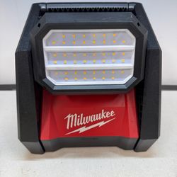 Milwaukee 2366-20 M18 ROVER Dual Power Flood Light