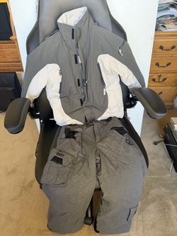 Snow ski outfit