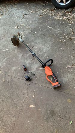 Black and decker electric weed trimmer 20 V