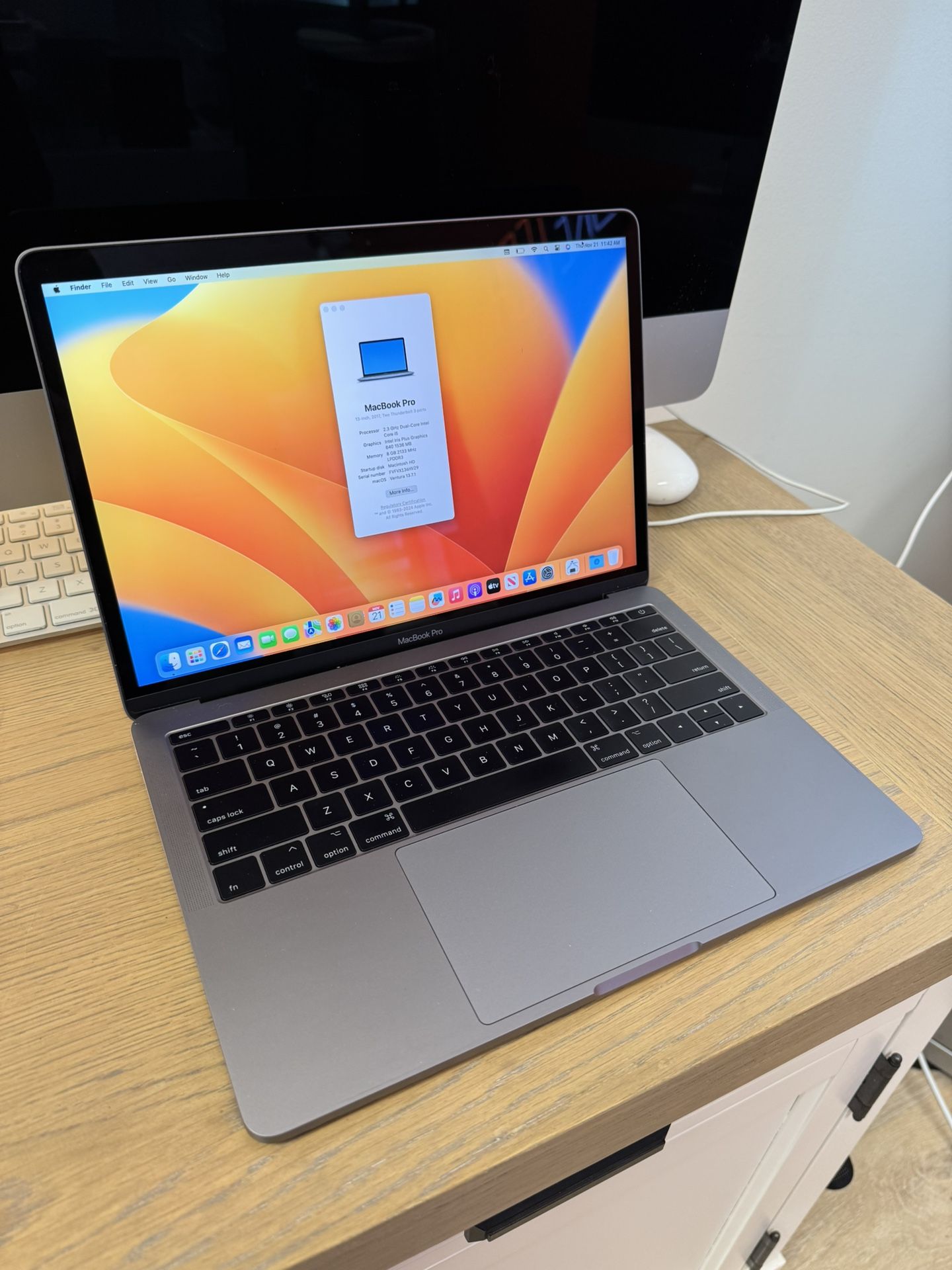 Core I5 8gb 2017 I5 Macbook Pro MacBook Pro 13-inch (2017) – 256GB 