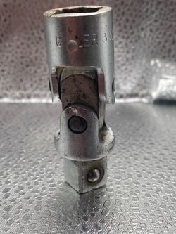Vintage Giller Universal 1/2” Drive Made in USA.Swivel extension  33 - 2.5" long
