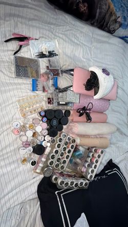 Nail supplies for sale!!🩷
