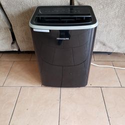 Frigidaire Portable Air Condition 12000BTU