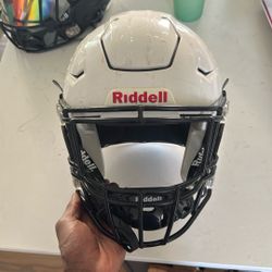 White Adult Riddell Speed flex football helmet 