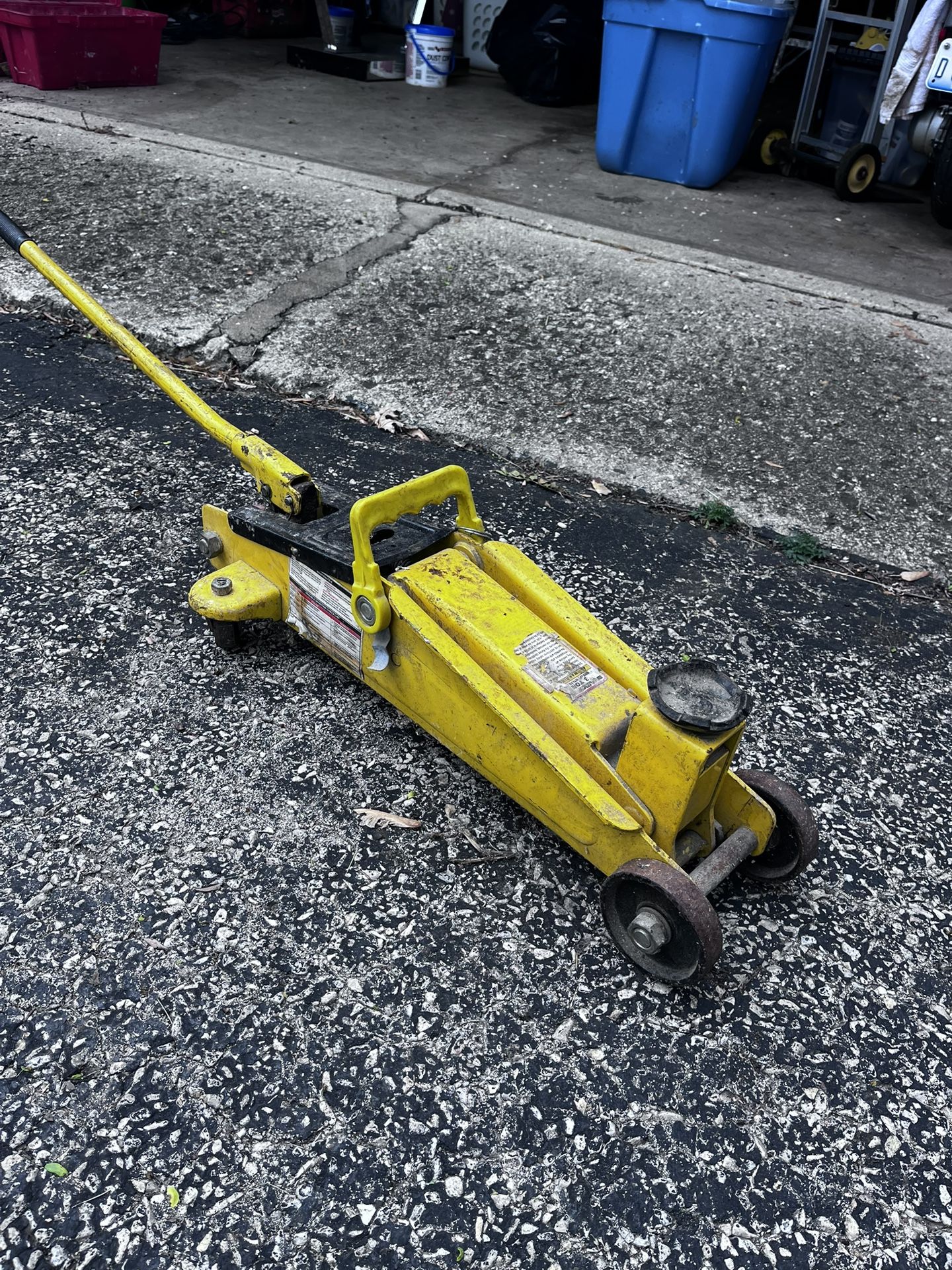 Hydraulic jack