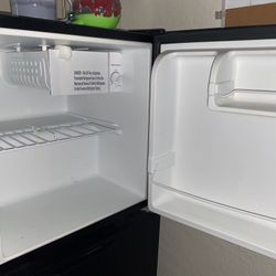 Mini fridge