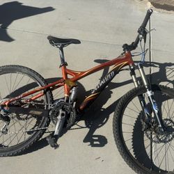 Specialized Mountain Bike Stumpjumper Expert