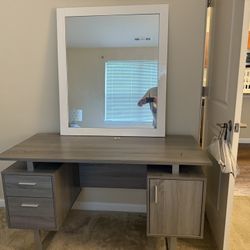 Desk And Mirror 