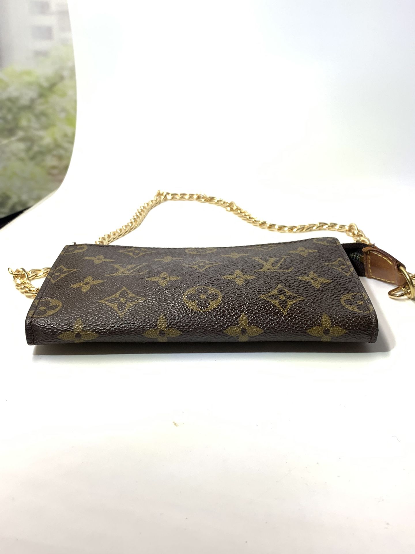 Louis Vuitton DAMIER Pochette Bosphore Shoulder bag for Sale in Phoenix, AZ  - OfferUp