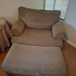 Large Side Chair. Green Very Cute With Ottoman Cash Only Because Of Scammers