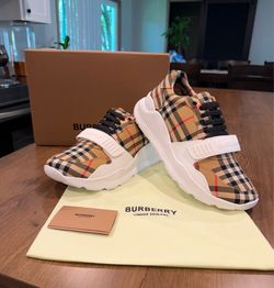 Shoes Burberry