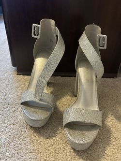 Shoes By Dream Pairs Size 8.5 Womens 