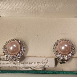 Rare Vintage Suzanne Somers Pearl Earrings Silver Set with Cubic Zirconia Stones