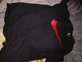 Nike Swoosh Graphic T-Shirt Black
