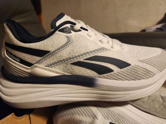 New Men Reebok shoes