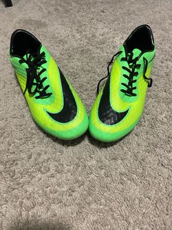 Nike hypervenom soccer cleats neon green black US 11