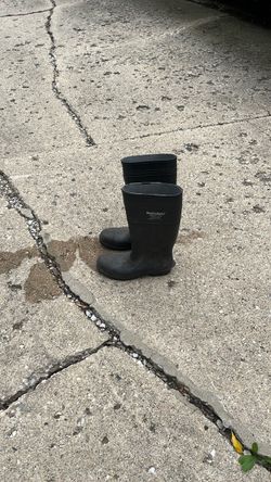 Rainfair rubber boots size 10