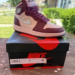 Nike Air Jordan 1 Retro High OG Bordeaux (GS) Women’s US Size 5.5Y