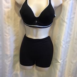 Set   Of  2 Pcs       Bra Size : 36    B     Shorts      M