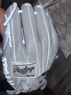 Rawlings 12” Fastpitch Softball Glove