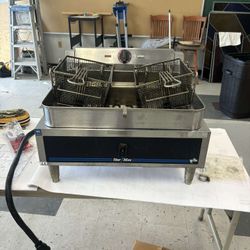 Electric countertop fryer