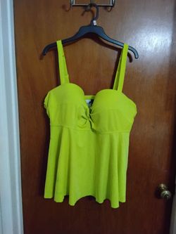 Ladies swimsuit top size 4XL