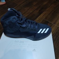 Adidas by 28070  size 11.5 basketball 003
