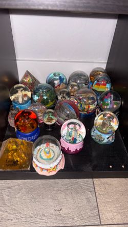 Collection of snowglobes