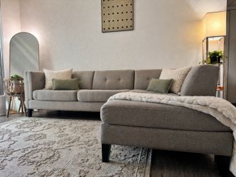 Living Spaces Gray Sectional w/ Chaise | Clean & Modern