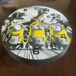minions clock